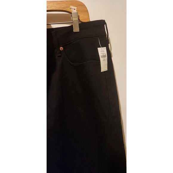 NWT Extra High-Rise Sky-Hi Wide Leg jeans in black denim, size 14 Petite. - Picture 8 of 12